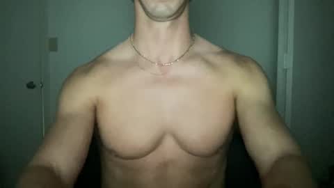 Snapshot of runfasterxo chatting on 12/15/25, 12:09 runfasterxo online show from 12/15/25, 12:09