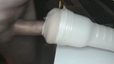 rung0406 online show from 11/30/25, 06:06