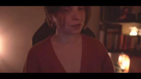 Snapshot of running_with_the_wolves chatting on 11/28/25, 11:51 Elena online show from 11/28/25, 11:51