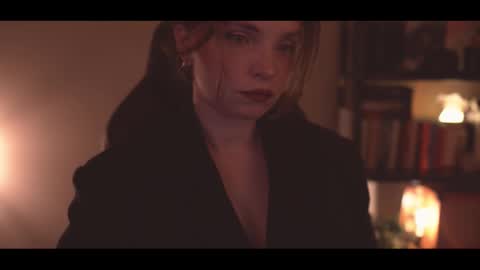 Snapshot of running_with_the_wolves chatting on 11/29/25, 10:46 Elena online show from 11/29/25, 10:46