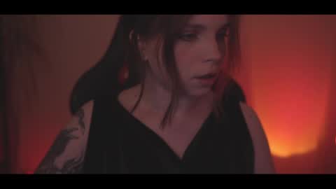 Snapshot of running_with_the_wolves chatting on 04/18/26, 08:42 Elena online show from 04/18/26, 08:42