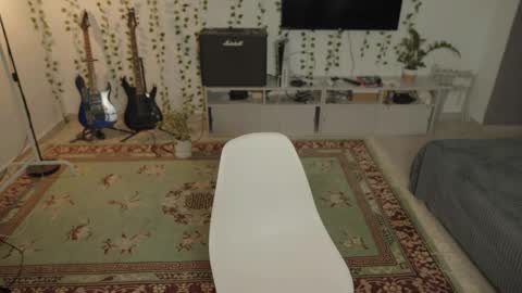 Snapshot of rusbradpitt chatting on 12/15/25, 01:48 rusbradpitt online show from 12/15/25, 01:48