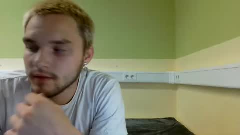 Snapshot of rusiksb31 chatting on 07/10/26, 05:48 rusiksb31 online show from 07/10/26, 05:48