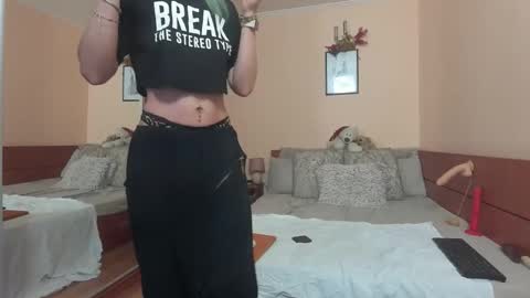 Snapshot of ruslana24 chatting on 02/13/26, 11:50 ruslana24 online show from 02/13/26, 11:50