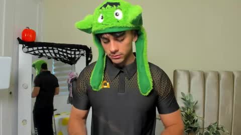 Russ online show from 09/23/25, 11:13