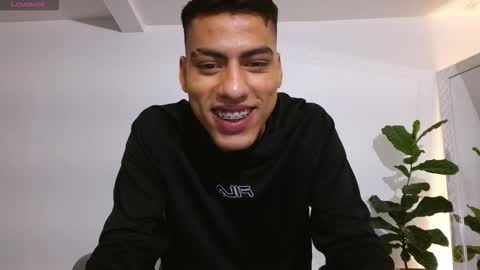  R U S S E L L  online show from 11/13/25, 01:15