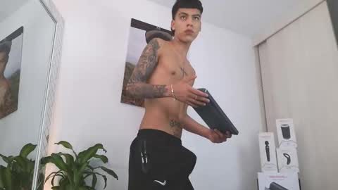  R U S S E L L  online show from 02/16/26, 10:28