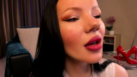 Snapshot of russianbonita chatting on 04/09/26, 03:06 Chrissy online show from 04/09/26, 03:06