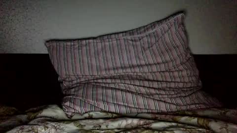 Snapshot of russianboys1995 chatting on 01/16/25, 08:36 russianboys1995 online show from 01/16/25, 08:36