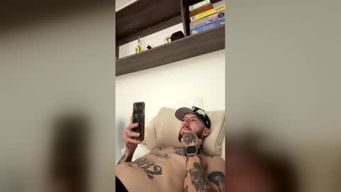 russo_fox online show from 05/10/26, 05:12