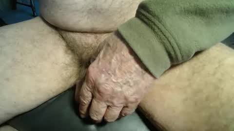 Snapshot of rustic69 chatting on 11/14/25, 10:07 rustic69 online show from 11/14/25, 10:07