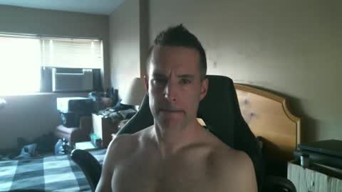 rustic_cuse_777 online show from 10/06/25, 09:12