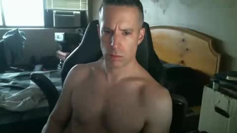 rustic_cuse_777 online show from 11/03/25, 09:05