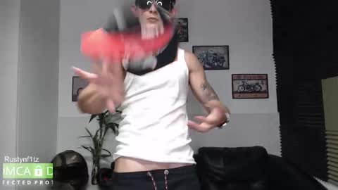 Snapshot of rustynf1tz chatting on 11/27/25, 06:21 MillionDollarGuy online show from 11/27/25, 06:21