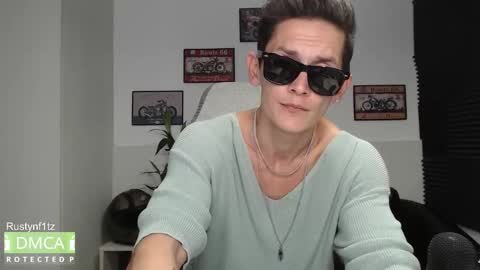 Snapshot of rustynf1tz chatting on 11/29/25, 05:54 MillionDollarGuy online show from 11/29/25, 05:54