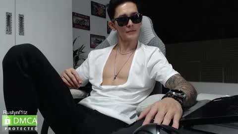 Snapshot of rustynf1tz chatting on 12/02/25, 03:12 MillionDollarGuy online show from 12/02/25, 03:12