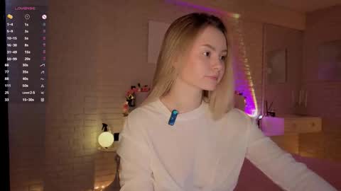 Snapshot of ruta_meow chatting on 10/04/25, 10:57 Ruta prize for the new fan club members hehe online show from 10/04/25, 10:57