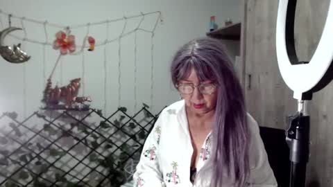 Snapshot of ruth_blue21 chatting on 02/27/25, 10:42 ruth_blue21 online show from 02/27/25, 10:42