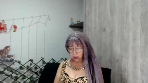 Snapshot of ruth_blue21 chatting on 03/10/25, 10:13 ruth_blue21 online show from 03/10/25, 10:13