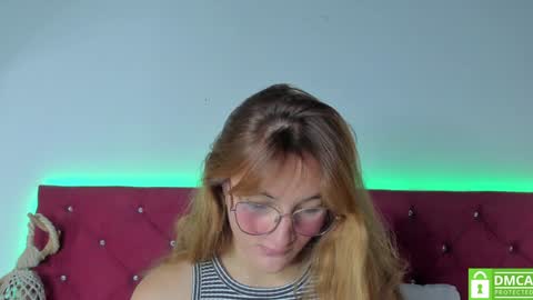 Snapshot of ruth_harvey chatting on 01/06/25, 12:46 Ruth online show from 01/06/25, 12:46