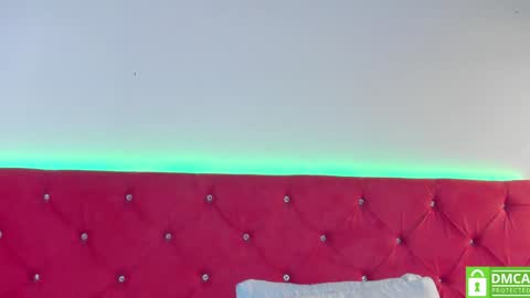 Snapshot of ruth_harvey chatting on 01/09/25, 03:44 Ruth online show from 01/09/25, 03:44