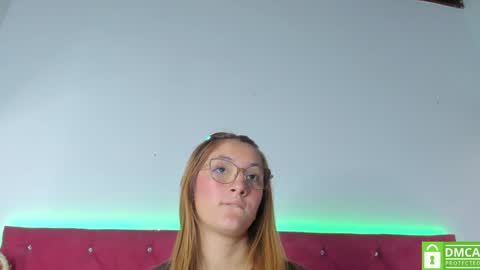 Snapshot of ruth_harvey chatting on 01/15/25, 07:12 Ruth online show from 01/15/25, 07:12