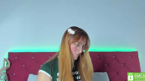 Snapshot of ruth_harvey chatting on 02/04/25, 12:22 Ruth online show from 02/04/25, 12:22