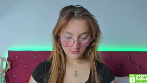 Snapshot of ruth_harvey chatting on 02/18/25, 12:39 Ruth online show from 02/18/25, 12:39