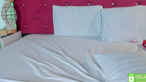 Snapshot of ruth_harvey chatting on 02/18/25, 03:43 Ruth online show from 02/18/25, 03:43