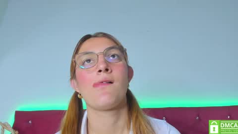 Snapshot of ruth_harvey chatting on 02/24/25, 04:15 Ruth online show from 02/24/25, 04:15