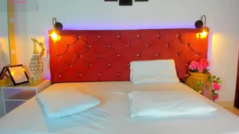 Snapshot of ruth_harvey chatting on 09/22/25, 12:40 Ruth online show from 09/22/25, 12:40