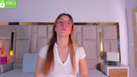 Snapshot of ruth_harvey chatting on 09/28/25, 04:29 Ruth online show from 09/28/25, 04:29