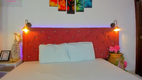 Snapshot of ruth_harvey chatting on 10/05/25, 01:20 Ruth online show from 10/05/25, 01:20