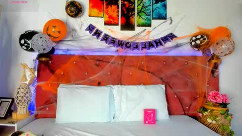 Snapshot of ruth_harvey chatting on 10/23/25, 12:59 Ruth online show from 10/23/25, 12:59