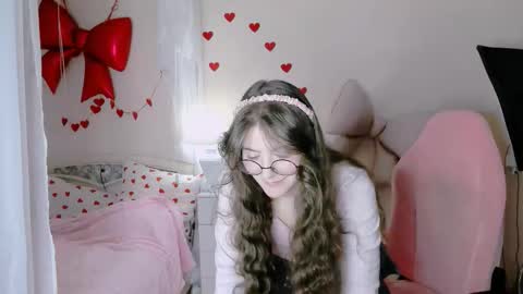 Snapshot of ruth_morse chatting on 02/24/26, 06:50 MY FANSLY online show from 02/24/26, 06:50