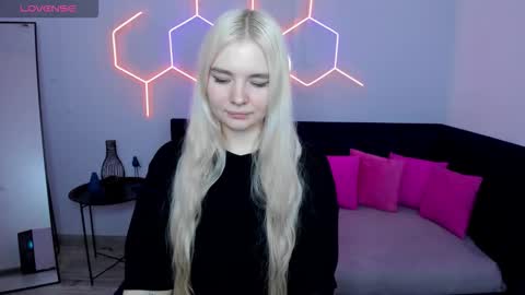 ruthbryant online show from 09/17/25, 08:38