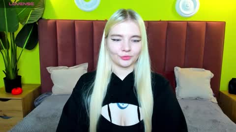 ruthbryant online show from 11/12/25, 12:44