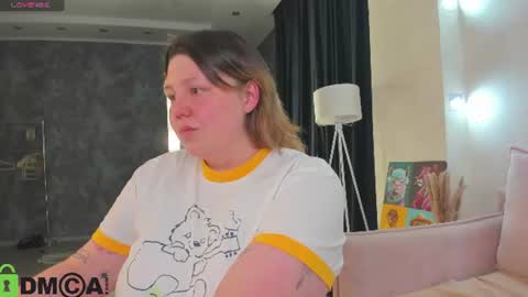 Snapshot of rutholiver chatting on 07/10/26, 09:23 Ruth GMT2 Mon 10 AM - 4 PM Tue 10 AM - 4 PM Thu 3-9 AM Fri 10 AM - 4 PM Sun 10 AM - 4 PM. online show from 07/10/26, 09:23