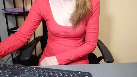 Snapshot of ruthpark chatting on 03/14/26, 06:57 Ruth online show from 03/14/26, 06:57