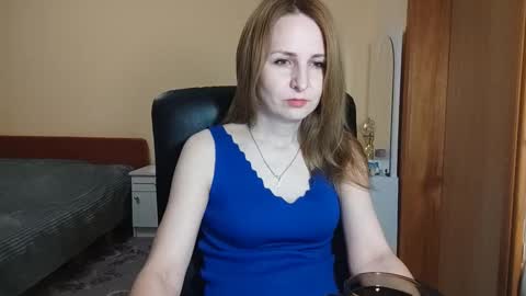 Snapshot of ruthpark chatting on 03/22/26, 05:38 Ruth online show from 03/22/26, 05:38