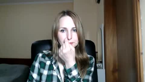 Snapshot of ruthpark chatting on 04/10/26, 08:24 Ruth online show from 04/10/26, 08:24