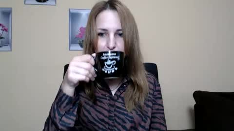 Snapshot of ruthpark chatting on 04/13/26, 11:27 Ruth online show from 04/13/26, 11:27