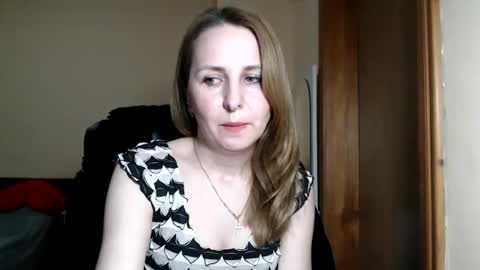 Snapshot of ruthpark chatting on 04/16/26, 07:03 Ruth online show from 04/16/26, 07:03