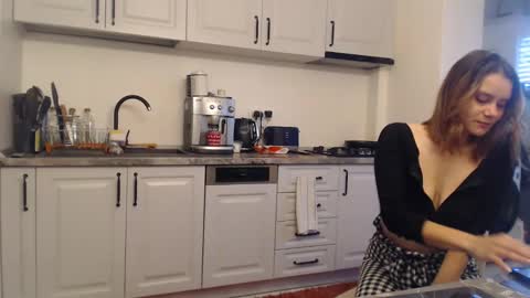 Snapshot of ruxandradanny chatting on 12/12/24, 07:08 ruxandradanny online show from 12/12/24, 07:08