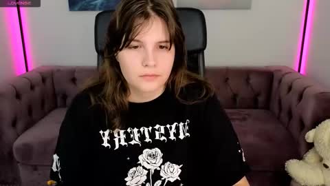 Ruyjin online show from 10/17/25, 10:29