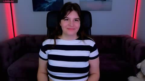 Ruyjin online show from 10/18/25, 10:49