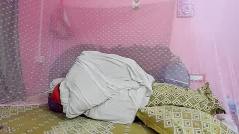 rwb17 online show from 02/10/25, 05:30