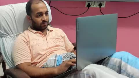 rwb17 online show from 11/01/25, 04:31