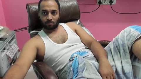 rwb17 online show from 11/06/25, 07:42