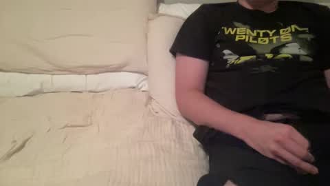 Snapshot of ryan147623 chatting on 10/08/25, 05:05 ryan online show from 10/08/25, 05:05